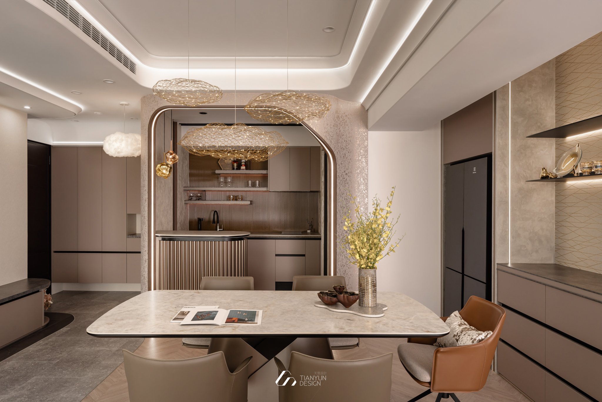 天雲流光 / 現代風