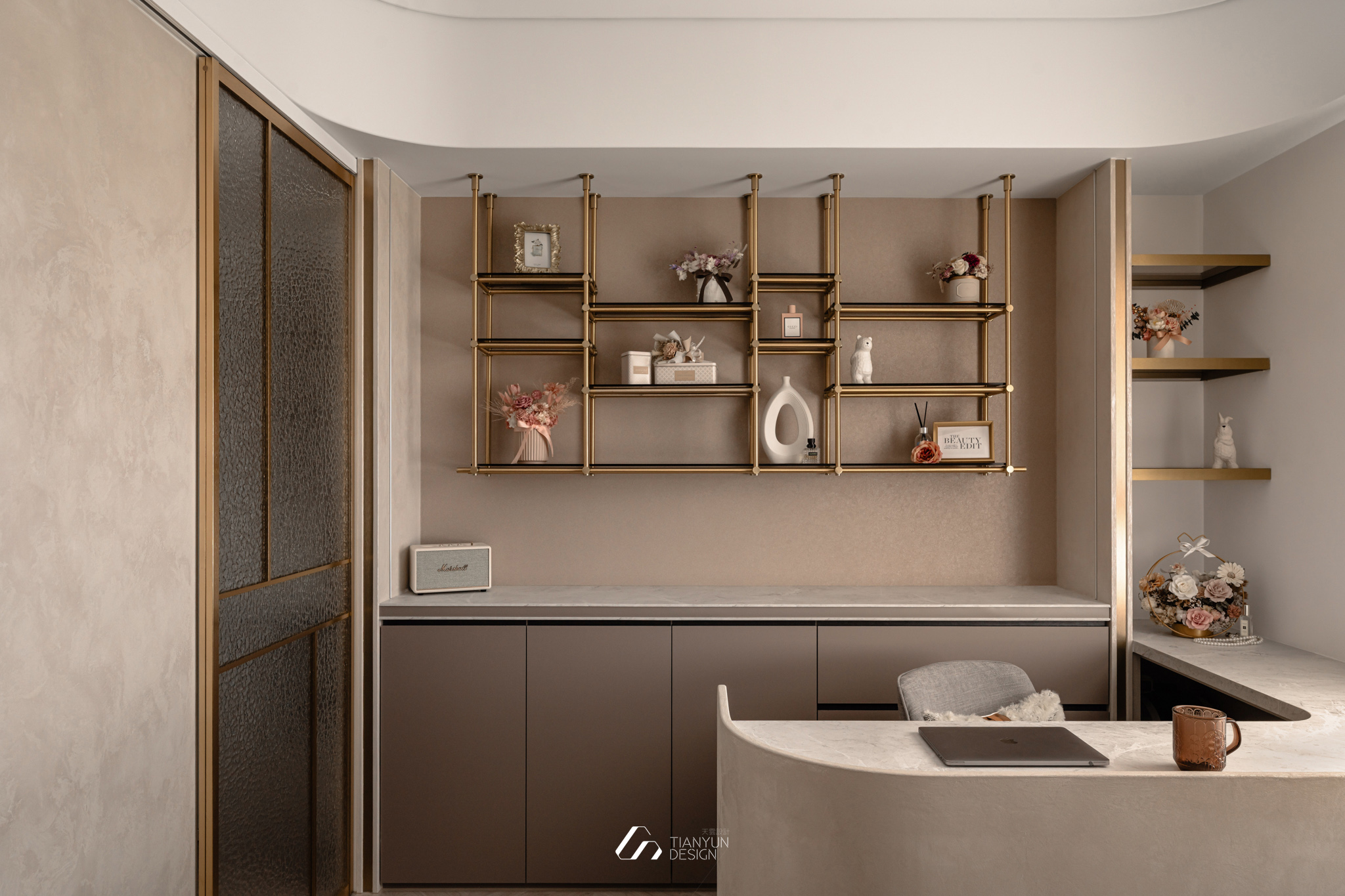 天雲流光 / 現代風